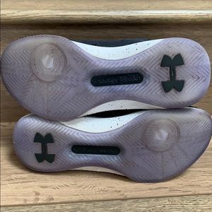 Under armour bogo shoes Clearance